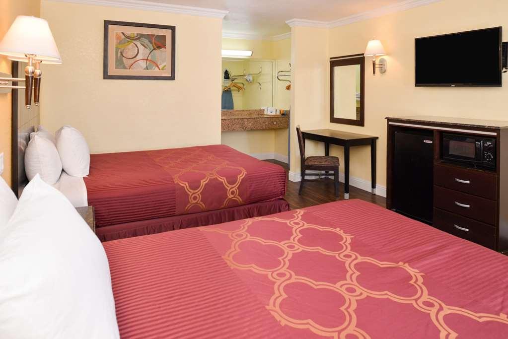 Americas Best Value Inn-Rialto Szoba fotó