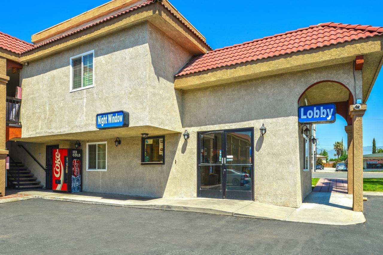 Americas Best Value Inn-Rialto Kültér fotó